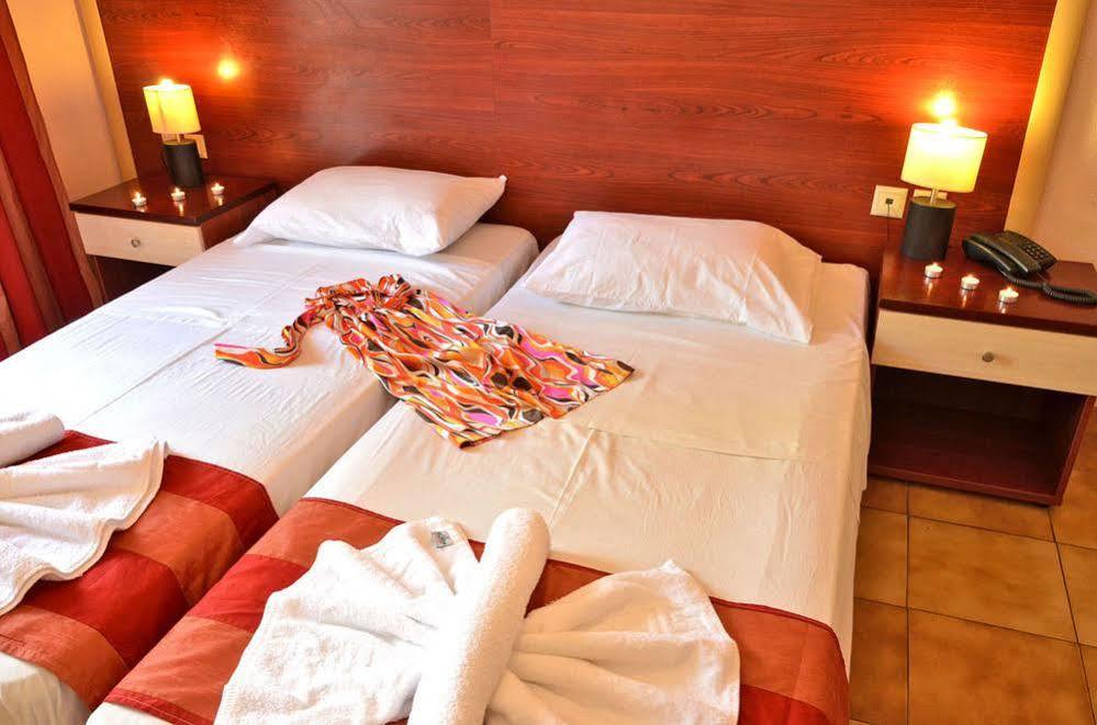 Mavrikos Hotel Plános المظهر الخارجي الصورة